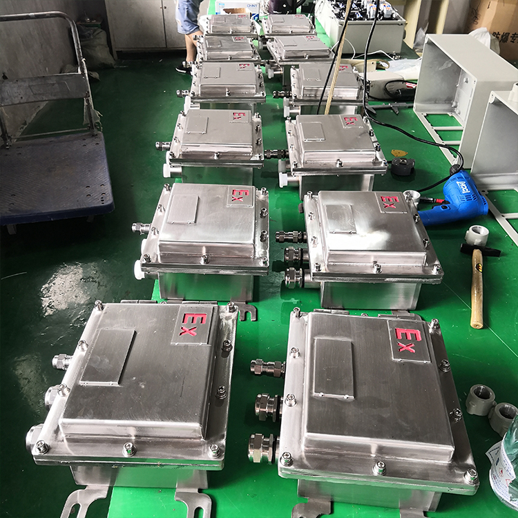 不銹鋼防爆接線箱 圖片關(guān)鍵詞